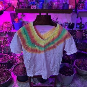Neck dyed shirt!